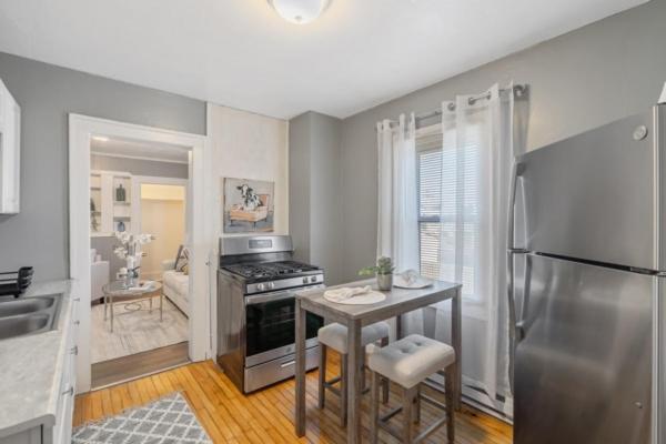 Apartment Modern 1br Near U, Zoo & Dome, Fast Wifi Syracuse
